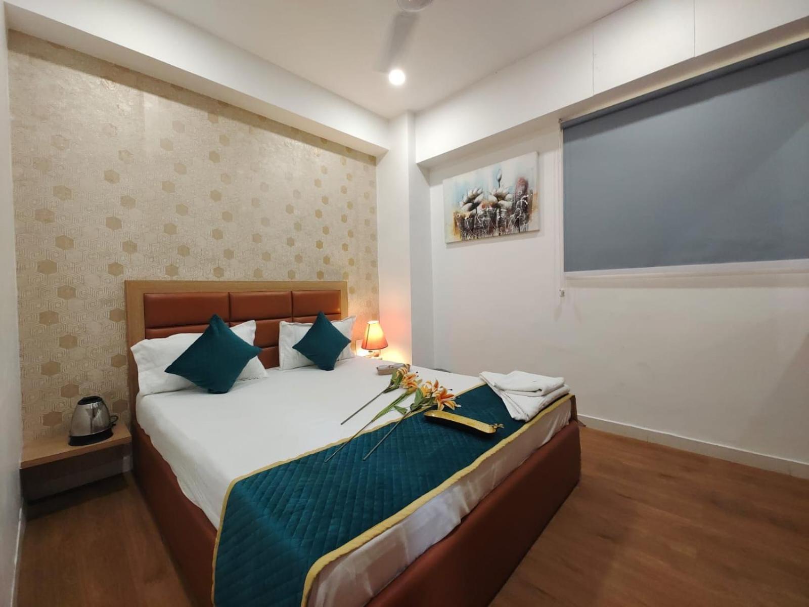 Hotel Prasang سورات المظهر الخارجي الصورة